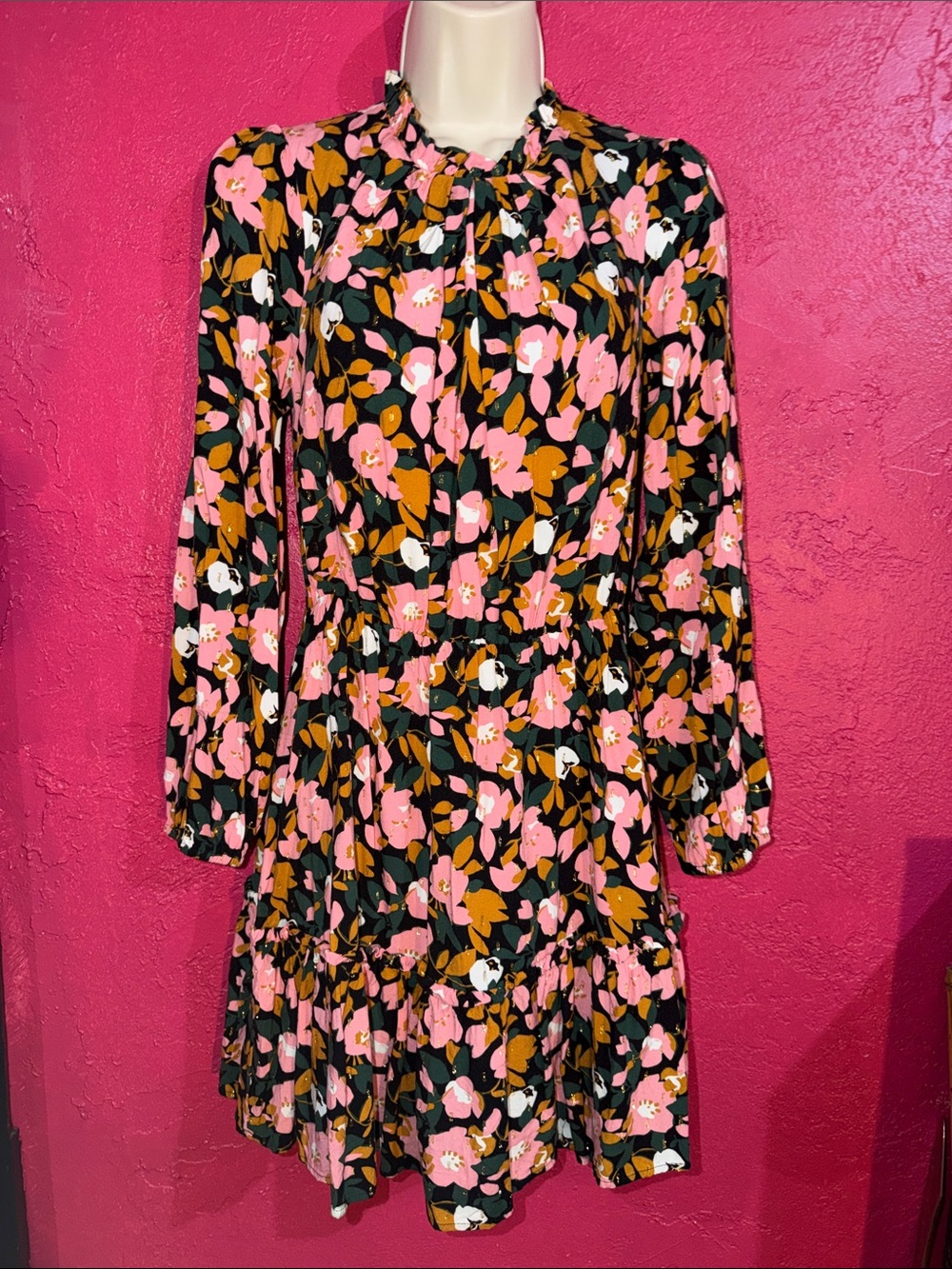 Sugarlips Buenos Aires mini tiered  ruffled floral dress. Sz M.